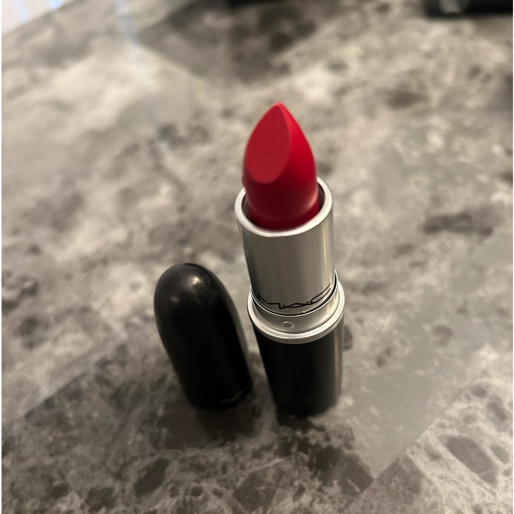 Mac Rare Discontinued Viva Glam Sia